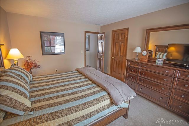 1250 Yankee Woods Drive, Washington Twp, OH 45458