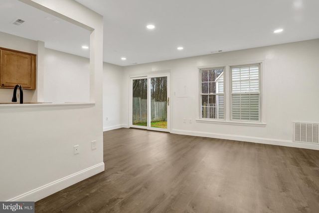 5840 BURKE MANOR CT, Burke, VA 22015