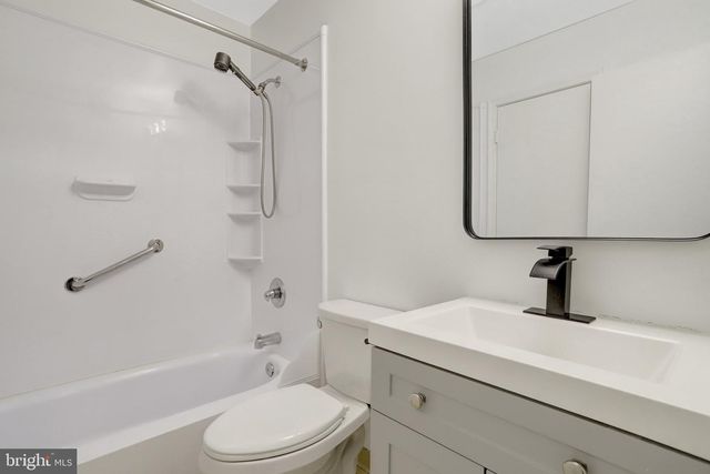 5840 BURKE MANOR CT, Burke, VA 22015