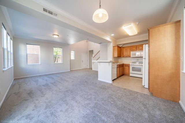 2340 Shining Star Way, Redding, CA 96003