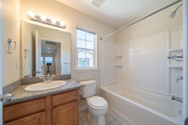 2340 Shining Star Way, Redding, CA 96003