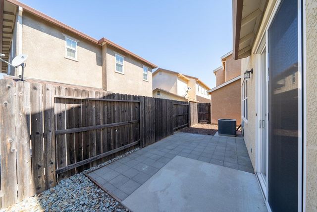 2340 Shining Star Way, Redding, CA 96003