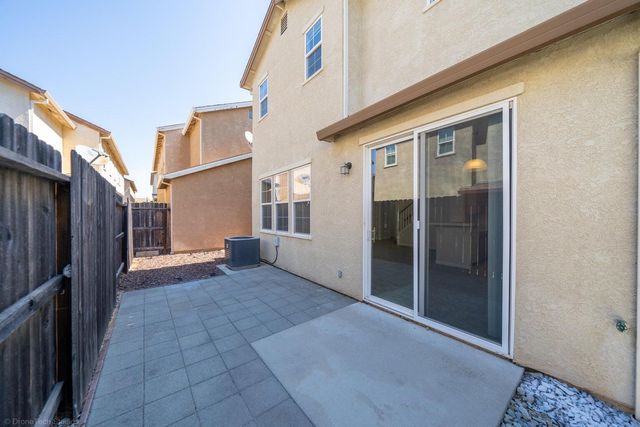 2340 Shining Star Way, Redding, CA 96003