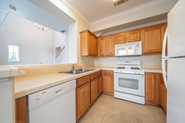 2340 Shining Star Way, Redding, CA 96003