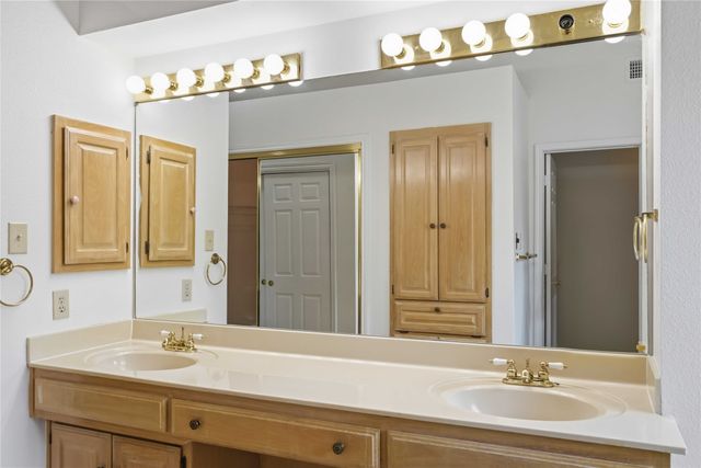9961 Waterfront Trail 9961, Rowlett, TX 75087