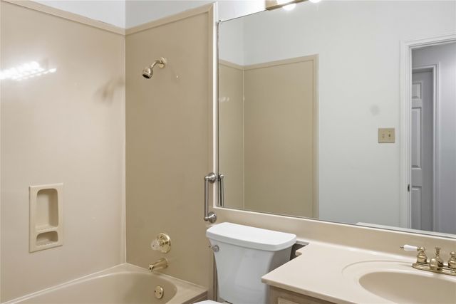 9961 Waterfront Trail 9961, Rowlett, TX 75087