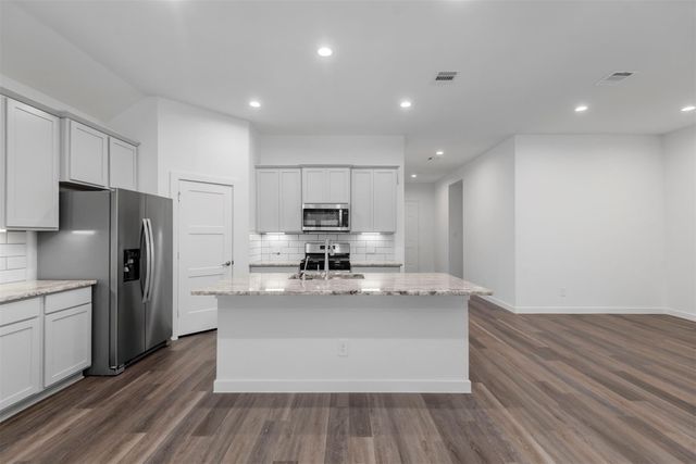 1069 Dancing Feather Street, Montgomery, TX 77316