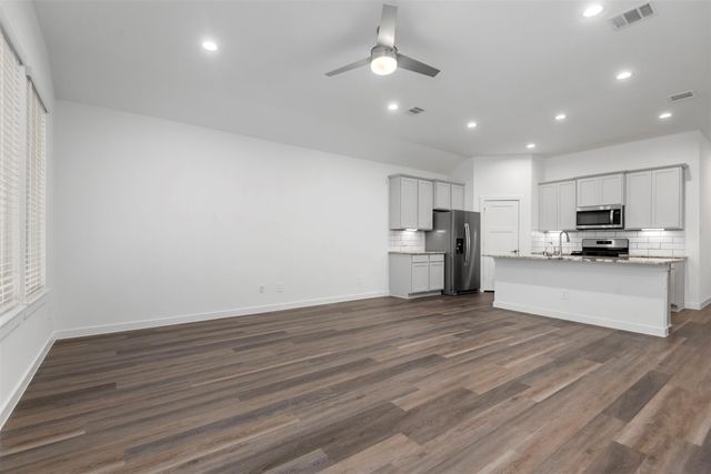 1069 Dancing Feather Street, Montgomery, TX 77316