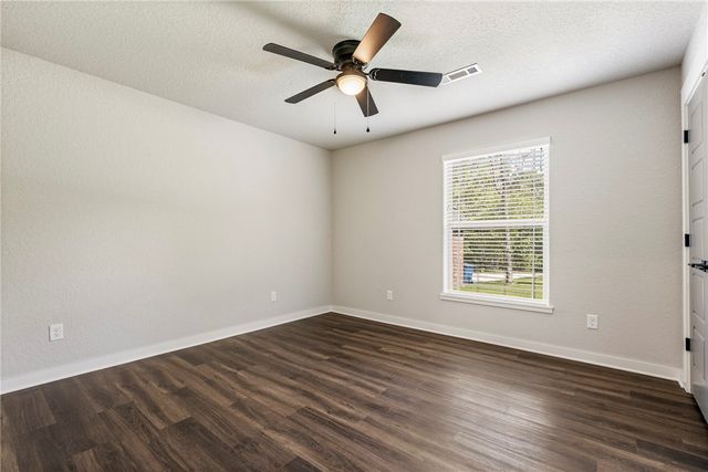 3 Bridle Circle, Bella Vista, AR 72715