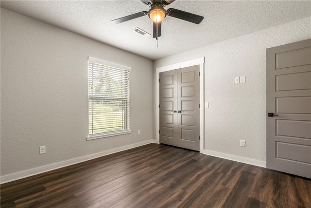 3 Bridle Circle, Bella Vista, AR 72715