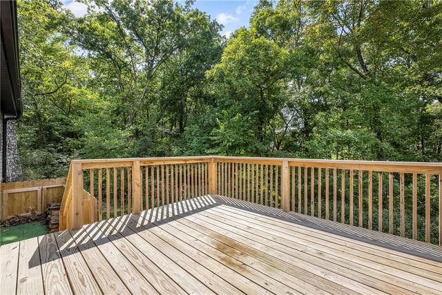 3 Bridle Circle, Bella Vista, AR 72715