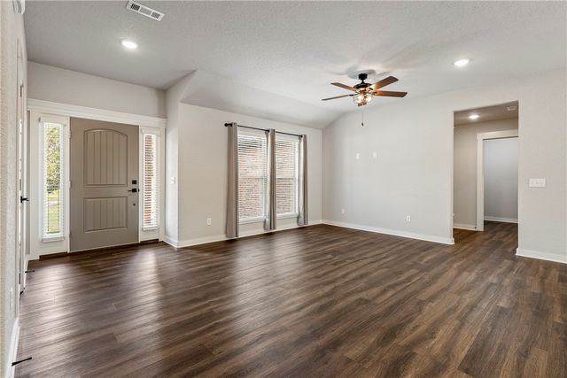 3 Bridle Circle, Bella Vista, AR 72715