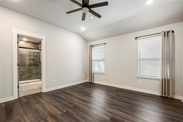 3 Bridle Circle, Bella Vista, AR 72715