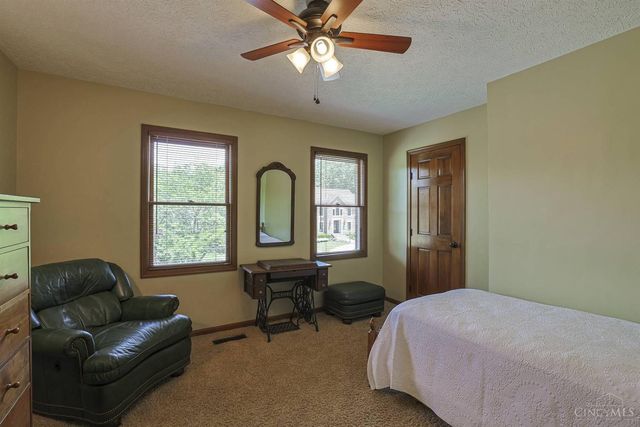 5445 Creek Bend Drive, West Chester, OH 45069