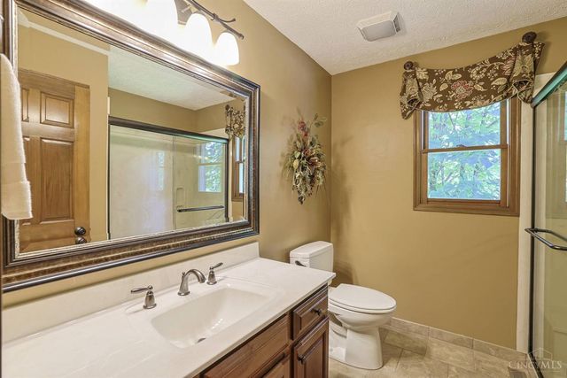 5445 Creek Bend Drive, West Chester, OH 45069
