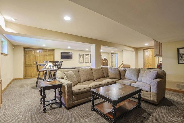 5445 Creek Bend Drive, West Chester, OH 45069