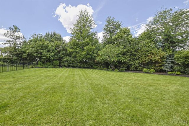 5445 Creek Bend Drive, West Chester, OH 45069