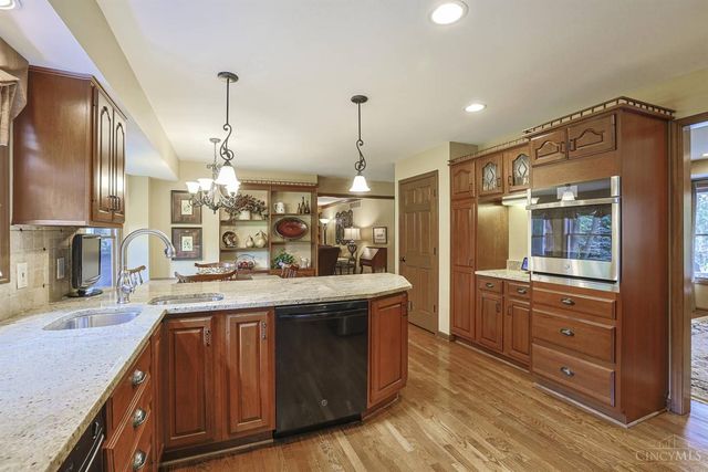 5445 Creek Bend Drive, West Chester, OH 45069