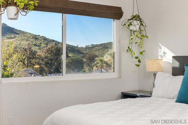 17926 Cassia Pl, San Diego, CA 92127