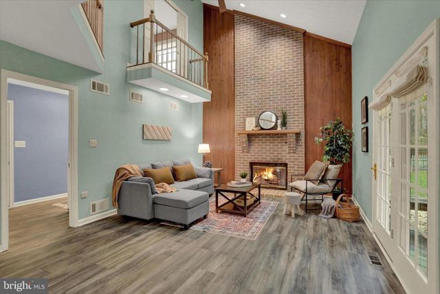 1719 BENNINGTON DR, Harrisburg, PA 17112