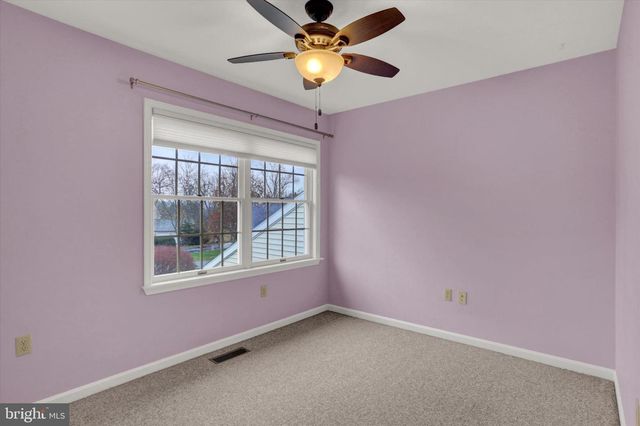 1719 BENNINGTON DR, Harrisburg, PA 17112