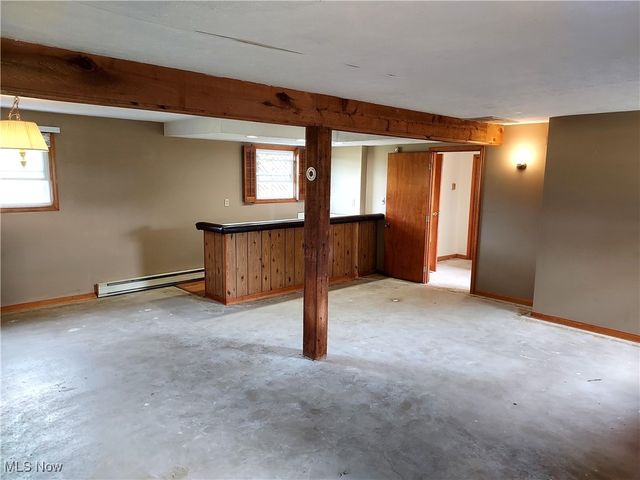 1990 Belfort Avenue NE, Louisville, OH 44641