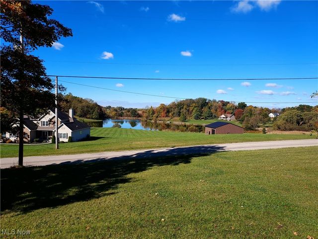 1990 Belfort Avenue NE, Louisville, OH 44641