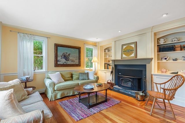 462 Ledge, Seekonk, MA 02771
