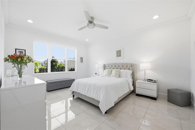 1342 Harvester Crossing, Loxahatchee, FL 33470