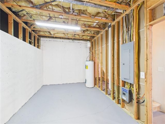 858 Sweetwater Bridge Circle, Douglasville, GA 30134