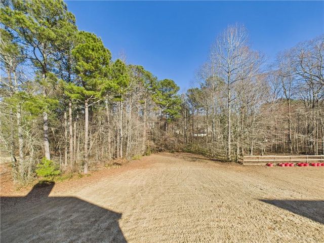 858 Sweetwater Bridge Circle, Douglasville, GA 30134