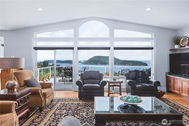 4122 Ellisport Place, Anacortes, WA 98221