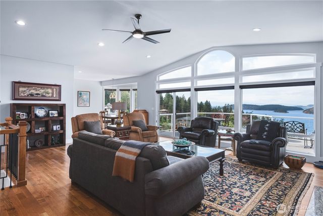 4122 Ellisport Place, Anacortes, WA 98221