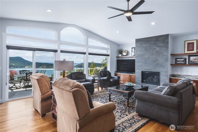 4122 Ellisport Place, Anacortes, WA 98221