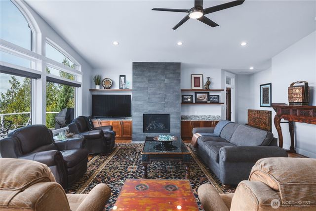 4122 Ellisport Place, Anacortes, WA 98221