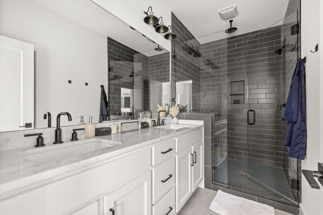 2403D Jefferson St, Nashville, TN 37208