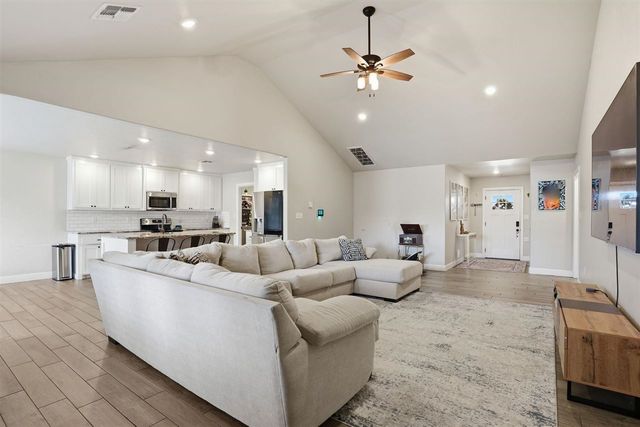 4304 SW Brandon Ln, Lawton, OK 73505