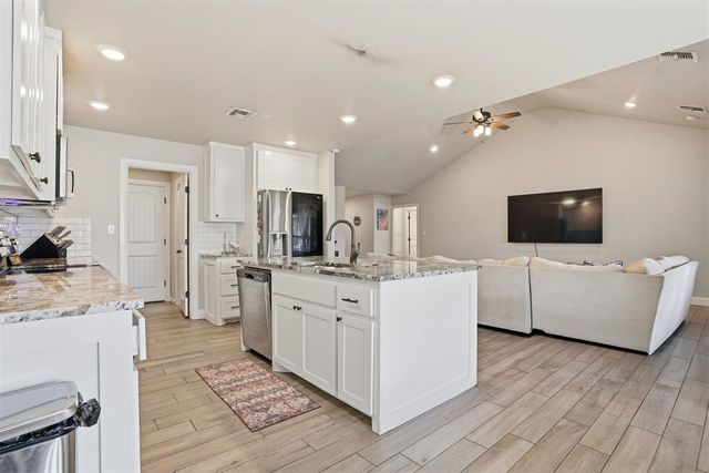 4304 SW Brandon Ln, Lawton, OK 73505