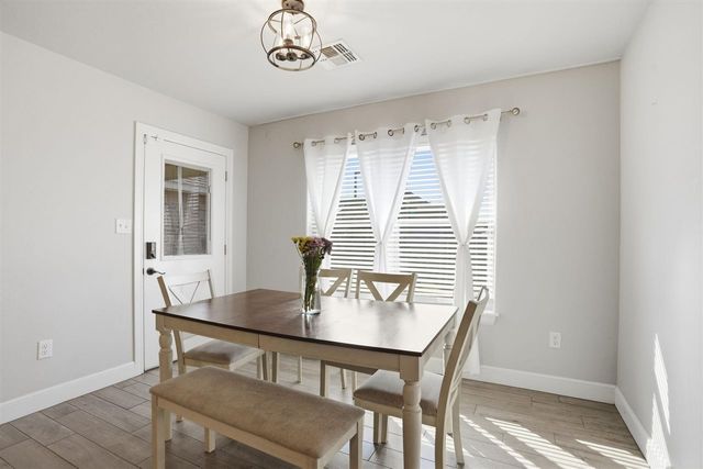 4304 SW Brandon Ln, Lawton, OK 73505