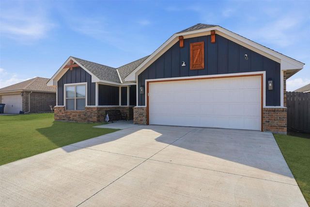 4304 SW Brandon Ln, Lawton, OK 73505