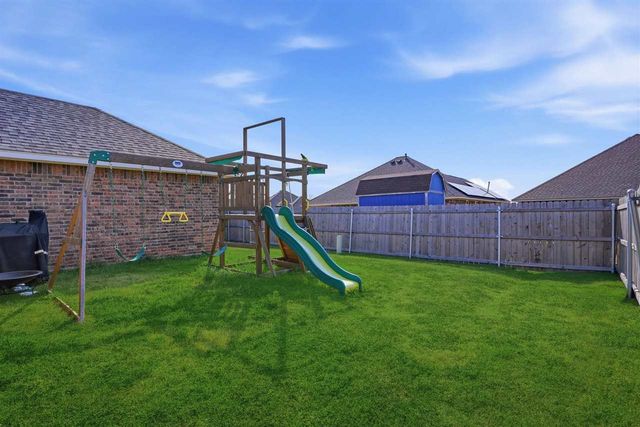 4304 SW Brandon Ln, Lawton, OK 73505