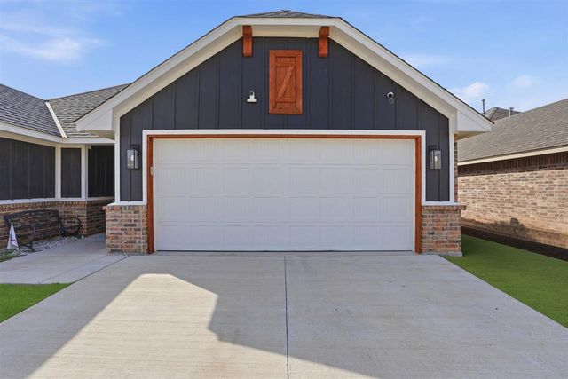 4304 SW Brandon Ln, Lawton, OK 73505