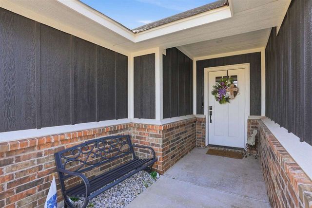 4304 SW Brandon Ln, Lawton, OK 73505