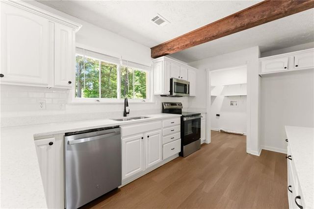 2178 Rockdale Circle, Snellville, GA 30078