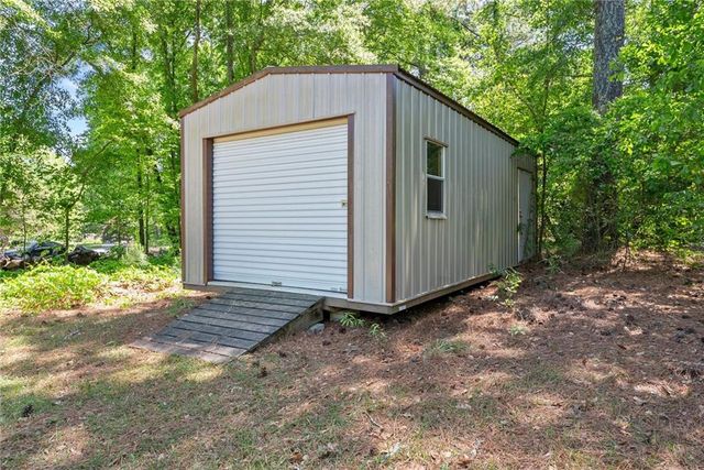 2178 Rockdale Circle, Snellville, GA 30078