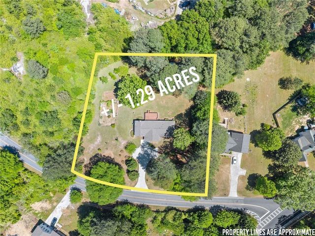 2178 Rockdale Circle, Snellville, GA 30078