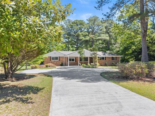 2178 Rockdale Circle, Snellville, GA 30078