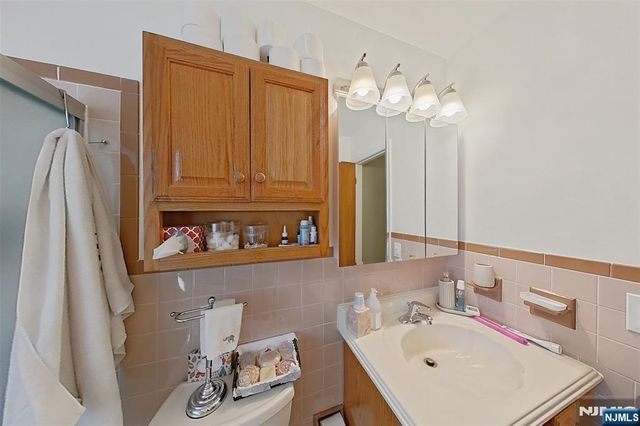 475 Elm Street 3A, Kearny, NJ 07032