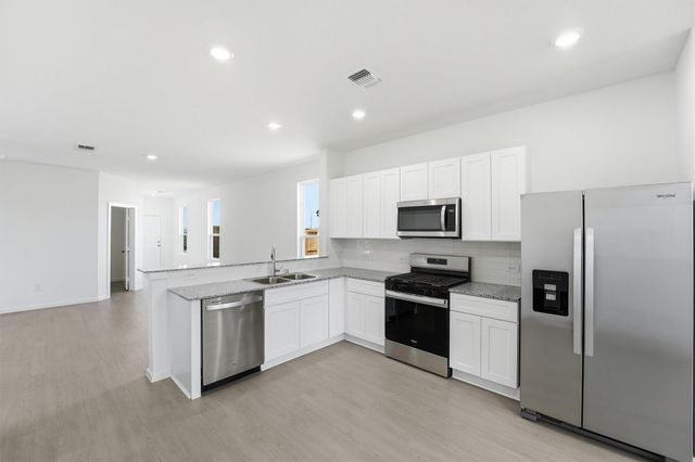 6810 Bens Landing, Cove, TX 77523