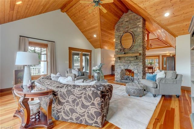 7217 Bulb Road, Julian, NC 27283